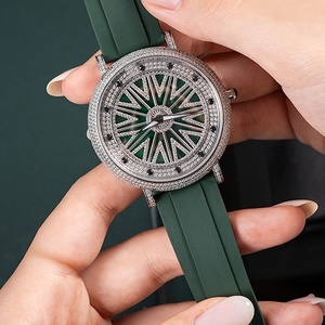 Montre élégante de luxe en quartz pour homme et femme, entièrement sertie de zircons, de diamants et de cristaux de saphir, étanche, pour un usage quotidien - Product Image 1