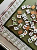 Nuevas fichas de mahjong americanas con grabado de diseño de flor, dragón, viento y Joker, fabricante de fichas de mahjong estadounidenses OEM ODM