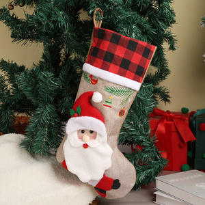 Nuova decorazione di <span class=keywords><strong>natale</strong></span> copri sedia copri sgabello nuova sedia bambola copri ornamenti decorativi per la casa arredo - Product Image 6