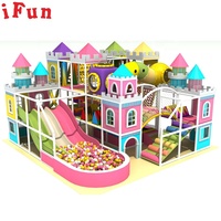Centre commercial, aire de jeux pour enfants, piscine à balles souples, parc de trampoline avec cocotier, mur d'escalade