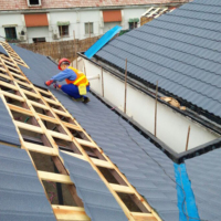 Tôle de toiture en acier chinois, matériau de couverture métallique revêtu de pierre pour villa