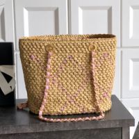 Sac fourre-tout tressé en paille de raphia style bohème pour femme, sac à bandoulière de luxe de créateur avec chaîne dorée et deux anses tressées
