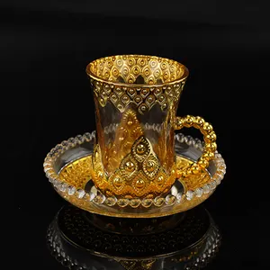 金と銀メッキのトルコのティーカップとコーヒーカップソーサーセットを備えた卸売12個のイラクアラビアスタイル