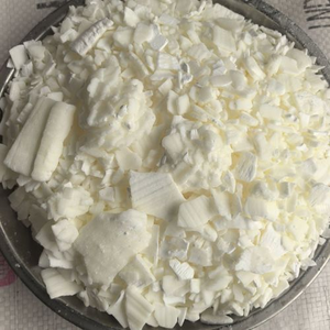 Vente en gros de 100% flocons de cire de soja naturelle écologique fabrication de bougies à la main pour les cadeaux de vacances - Product Image 3