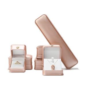 Boîte à bijoux personnalisée avec logo, en cuir PU brossé, pour pendentif, bague, bracelet, collier de perles, emballage avec emplacement - Product Image 2