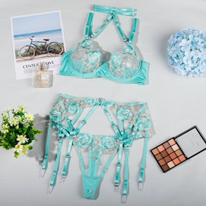Ensemble de Lingerie 4 Pièces Broderie Florale Turquoise : Harnais, Porte-jarretelles, Soutien-gorge en Résille Transparente, String et Bretelles - Vente en Gros - Product Image 6