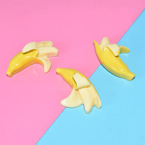 Cabochons de bananes pelées 32 mm, breloques en résine en forme de bananes mignonnes, fruits 3D pour accessoires de maison de poupée, breloques pour slime - Product Image 4