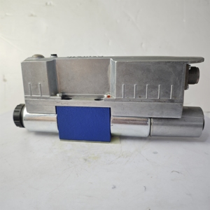 วาล์วควบคุมทิศทางแบบสัดส่วน Rexroth รุ่น 4WREE หมายเลข R901496430 4WREE6E32-3X/V/24A1 - Product Image 4