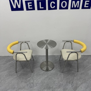 Sedia avvolgente in acciaio inossidabile, con colori personalizzabili; Il tavolo nella foto può essere acquistato anche attraverso la comunicazione. - Product Image 5