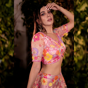 Conjunto de Lehenga Choli de N.k.entreprises para Novia, con Bordado en Red de Alta Calidad, Sin Arrugas, con Lentejuelas y Dupatta - Product Image 1