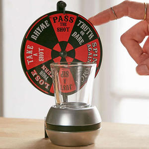 Juego de beber con rueda giratoria y vasos de chupito para adultos - Product Image 2