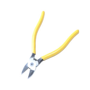 Pince diagonale industrielle 6 pouces en acier au carbone à mâchoires lisses pour couper les fils, pour usage électrique et électronique - Product Image 1