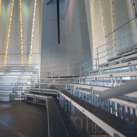 Plateforme de scène portable pour chœur, église, salle de classe, église, avec sièges, sur mesure ESI