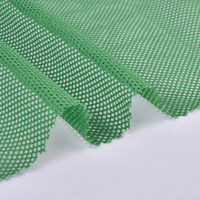 Tissu de moustiquaire tricoté 100 % polyester 65 GSM couleur personnalisée