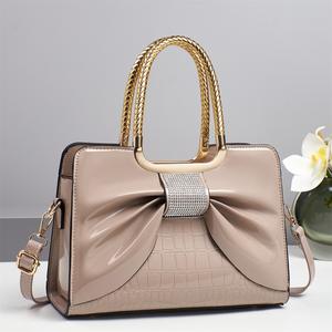 I-0610 femmes grande capacité bandoulière sac à bandoulière mode cuir PU brillant sac à main avec fermeture éclair motif de bonbons en gros - Product Image 5
