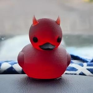 Juguete de Pato Diablo Pequeño Impreso en 3D de Alta Calidad Estilo Halloween, Color Personalizado para Figuras de Anime, Diversión Espeluznante para las Fiestas y Coleccionismo - Product Image 5