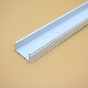 <span class=keywords><strong>Profilé</strong></span> en plastique <span class=keywords><strong>PVC</strong></span> extrudé <span class=keywords><strong>rectangulaire</strong></span> en forme de U pour canal LED suspendu avec <span class=keywords><strong>profilé</strong></span> - Product Image 2