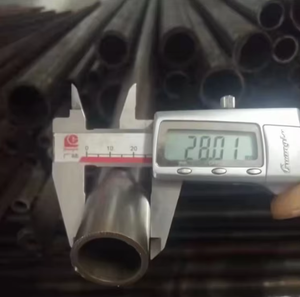 Tuyau en <span class=keywords><strong>acier</strong></span> sans soudure laminé à chaud ASTM Q235, <span class=keywords><strong>acier</strong></span> doux rond au carbone pour l'industrie pétrolière et les structures, avec service de soudage, certifié JIS - Product Image 4