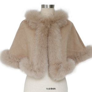 Mantella Antivento di Alta Qualità per Donna, Cappotto in Morbida Pelliccia, <span class=keywords><strong>Poncho</strong></span> Corto in Acrilico Lavorato a Maglia Effetto Pelliccia di Volpe, Versatile e alla Moda - Product Image 1
