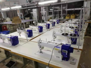 <b>Second</b>-<b>Hand</b> Jukis 7000a-7 Flat-Bed Metal Single Needle Industrial Lockstitch <b>Sewing</b> <b>Machine</b> for <b>Sewing</b> All Kinds of Clothing - Product Image 4