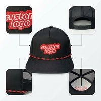 Casquette de baseball 5 panneaux avec empiècements, patch tissé, visière incurvée, décorations en corde, trous découpés au laser, casquette de golf et de sport
