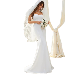 Robe de mariée sirène personnalisée grande taille en satin, bustier, décolleté cœur, élégante, coupe sirène, longueur ras du sol - Product Image 1