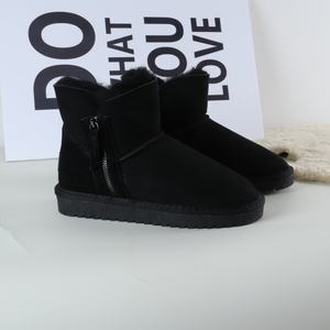 รองเท้าบูทผ้าสำหรับผู้หญิงแบบคลาสสิกสำหรับฤดูหนาว อุ่นสบาย ไม่ลื่น - Product Image 5