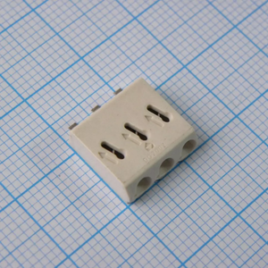 DEGSON DG2002-4.0-03P-11-100A(H) Connecteur de bornier de distribution d'alimentation enfichable à 3 positions, pas de 4,0 mm, 9A 160V - Product Image 2