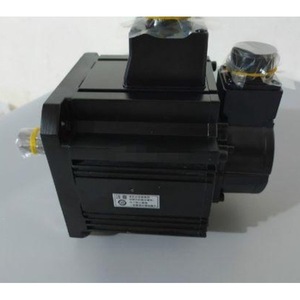 Motor Servo Panasonic A5 MSME302S5V de 130 mm con Montaje de Brida, Motor Eléctrico Miniatura de CA Totalmente Cerrado, Negro - Product Image 3