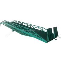 Rampe de chargement et de déchargement hydraulique pour conteneurs