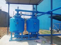 Filtre à eau en sable de quartz profond pour le traitement de l'eau avec lavage à contre-courant, contrôle PLC, réservoir sous pression inclus, garantie 1 an