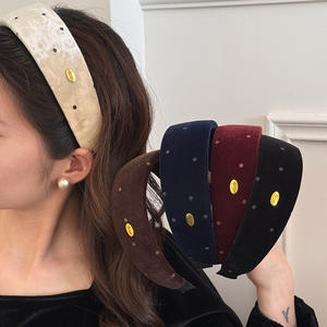 Diadema Ancha Retro de Terciopelo con Puntos, Antideslizante, Accesorio para el Cabello Vintage para Mujer, Elegante y Cómoda, Regalo de Moda - Product Image 1