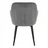 Chaise de salle à manger moderne de luxe rembourrée en tissu velours avec accoudoirs et pieds en métal doré, idéale pour appartement, hôtel, restaurant, salon.