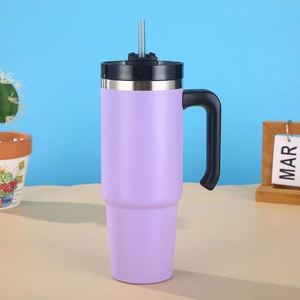 Gobelet isotherme sous vide 20oz en acier inoxydable avec poignée et paille pour les rassemblements - Product Image 5