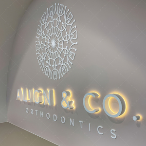 防水 & ダストプルーフLEDサインボード、ショッピングモール、オフィス、レストランで屋内/屋外で使用するための3Dメタルレター - Product Image 1