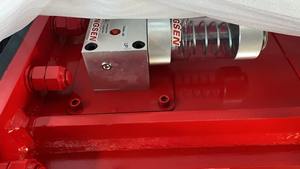 Marteau de roche hydraulique d'excavatrice du prix usine SB81 avec la pompe automatique de graisse de graisseur - Product Image 2