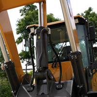 Wheel Loader Efisiensi Tinggi dengan Kapasitas Angkut 5,5 Ton, Dimensi Ringkas 8295mm, dan Sistem Penggerak Stabil