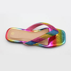 महिलाओं की चप्पल में शानदार नई डिजाइनर फ्लैट एड़ी सैंडल महिलाओं के लिए फैंसी नए डिजाइनर फ्लैट एड़ी सैंडल - Product Image 3