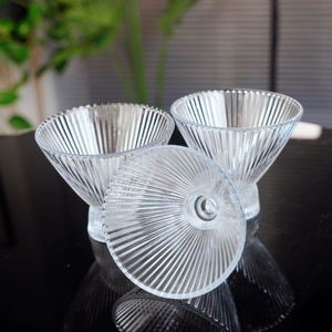 Gobelet en verre de grande capacité pour les réunions de famille Parfait pour les jus, les punchs et les boissons glacées - Product Image 1