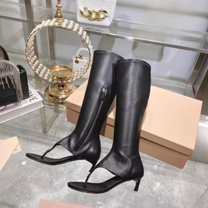 Stivali da Donna Nuovi 2025 di Marca Famosa con Punta Tonda, Tacco a Rocchetto, Punta Divisa, Design Traforato e Personalizzato - Product Image 5