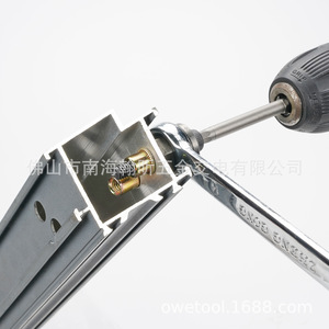 Pistola Remachadora de Aluminio HIFESON M3 M4 M5 M6 M8 M10 con Cabeza Hexagonal y Juego de Arandelas - Product Image 3