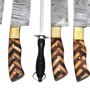Juego de Cuchillos de Chef Profesionales Hechos a Mano con Acero de Damasco de Alta Calidad - Product Image 6