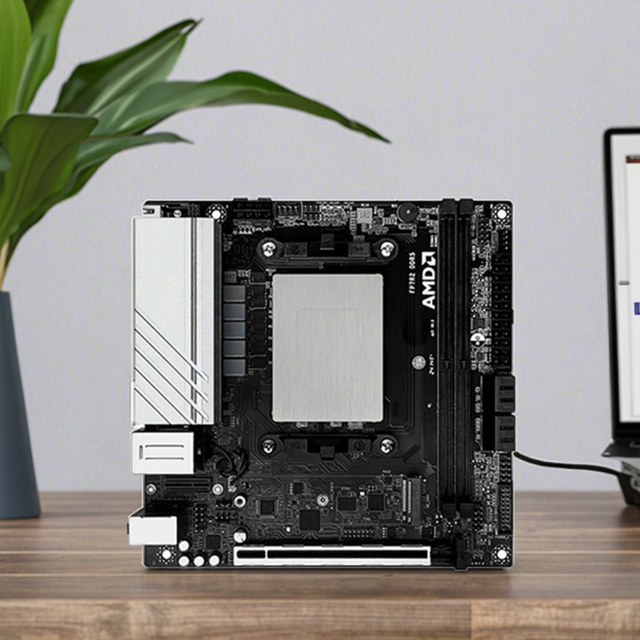 Gaming ITX Mainboard AMD Ry-zen 9 8945HS 7940HS 7840HS ES DDR5 NVME 4xSATA PCIEx8 2.5G LAN Firewall NAS Computer Motherboard