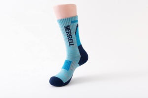 <span class=keywords><strong>Chaussettes</strong></span> d'hiver en laine épaisse pour femmes, <span class=keywords><strong>chaussettes</strong></span> <span class=keywords><strong>de</strong></span> sport et <span class=keywords><strong>de</strong></span> randonnée, <span class=keywords><strong>chaussettes</strong></span> thermiques sans couture avec design <span class=keywords><strong>fantaisie</strong></span> sur les orteils - Product Image 4