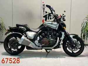 Yamaha Big Devil Vmax-1700 Versión ABS de Alta Gama, Motor de <span class=keywords><strong>Cuatro</strong></span> Cilindros en V de 1700 cc, 200 CV de Potencia, Sistema de Transmisión por Eje - Product Image 1