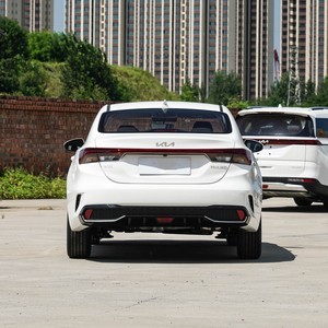 Meilleures ventes 2014 2015 2017 Kia K3 Berline de luxe 5 places, <span class=keywords><strong>voiture</strong></span> neuve à essence, automatique légère, véhicule d'<span class=keywords><strong>occasion</strong></span> - Product Image 4