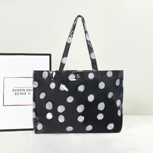 Özel Logo baskılı Polyester Tote çanta uzun döngü kolu yeniden kullanılabilir geometrik tasarım ambalaj alışveriş için mükemmel hediye fikri - Product Image 6