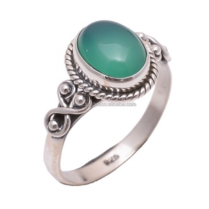 Bagues de mariage classiques en argent sterling 925 avec onyx vert, design unique, bijoux faits à la main, vente en gros - Product Image 1