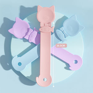 Petop Neues Design Katzen-Fütterungslöffel aus HIPS-Material für Nassfutter und Leckerlis - Product Image 4