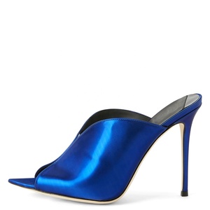 <span class=keywords><strong>Scarpe</strong></span> da <span class=keywords><strong>donna</strong></span> con tacco alto e tacco alto a punta aperta metallizzata Royal Blue Slip On sandali - Product Image 1